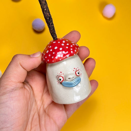 Miniature incense holder “Fly agaric with a little butt”