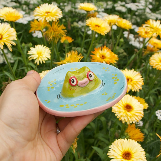 Incense and jewelry holder "Frog in the Pond"